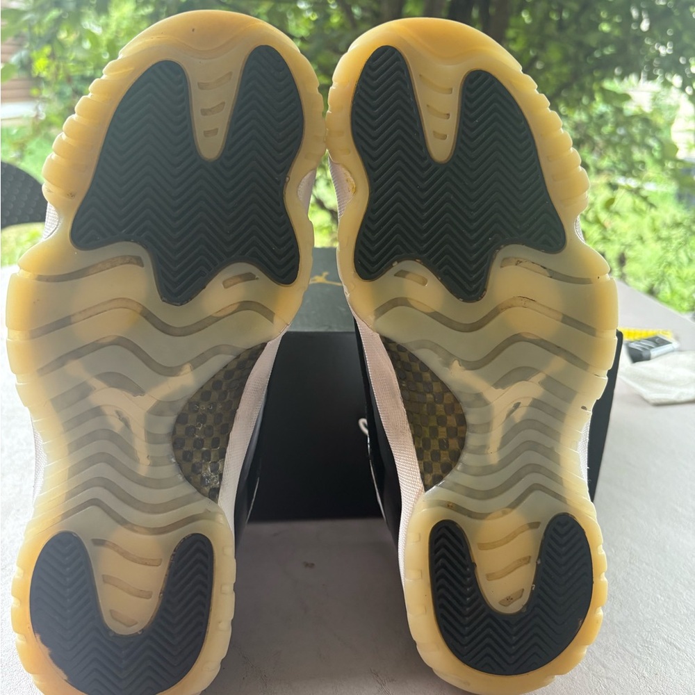 Jordan 11 - Picture 6 of 16